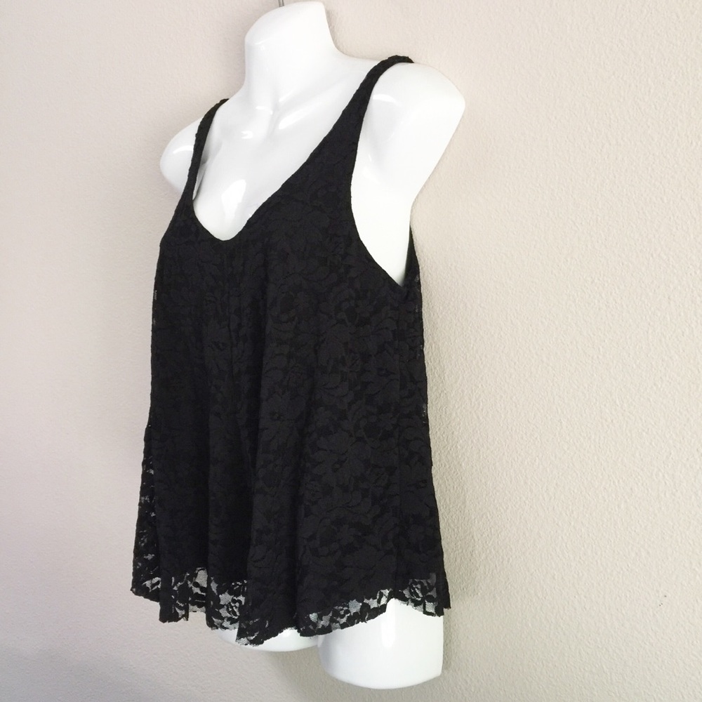 Women’s American Eagle Lace Flowy Tank With Liner - Picture 2 of 8